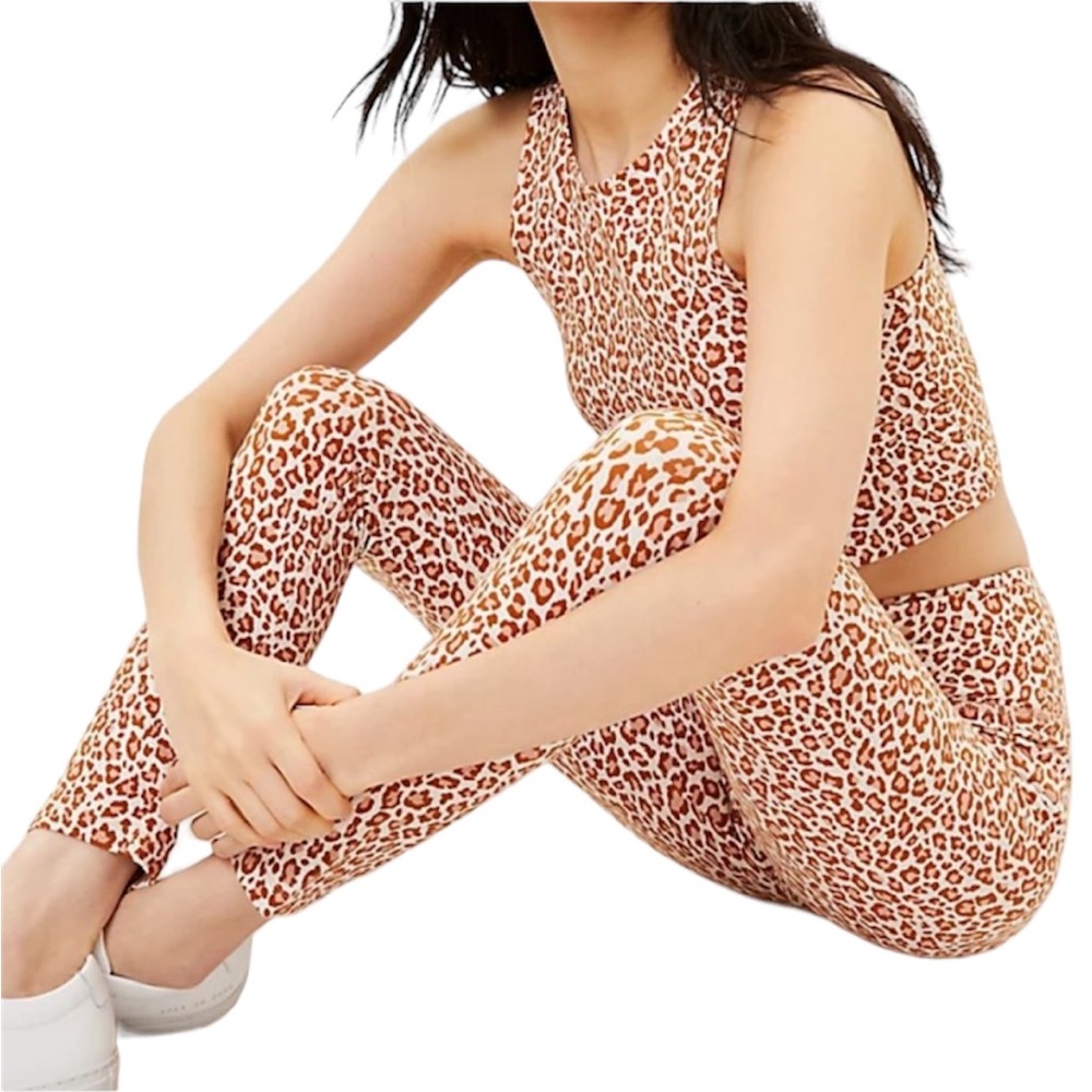 NWOT Lou & Grey Leopard Print Essential Leggings Size Large